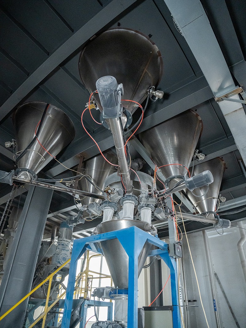 RAW MATERIAL AUTOMATIC SUPPLY SYSTEM