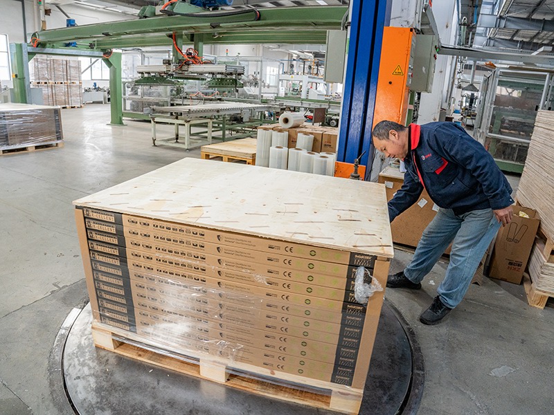 AUTOMATIC PACKING LINE