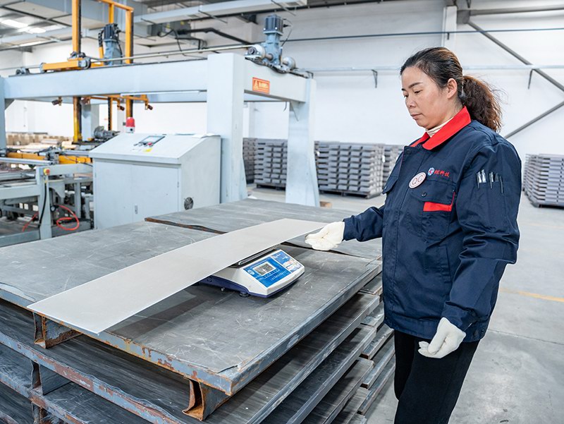 SEMIFINISHED PRODUCTS INSPECTION