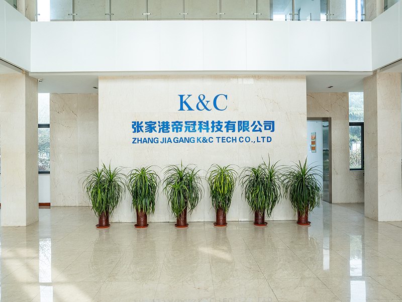 SHOW ROOM