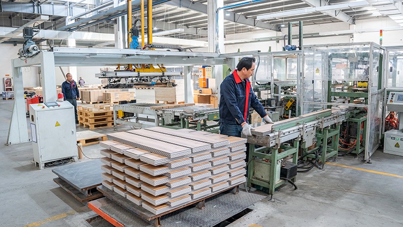 AUTOMATIC PACKING LINE